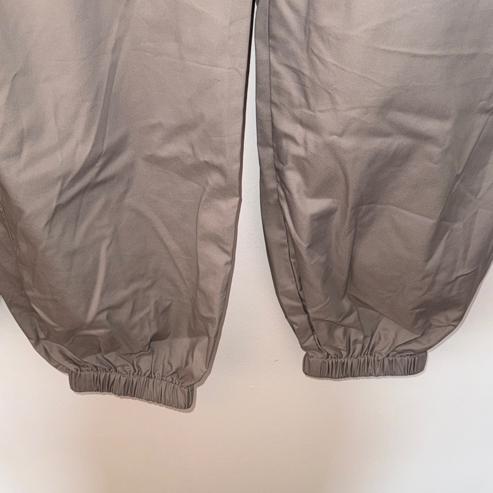 Etrange Gray Men's Cargo Track Pants with Yellow Logo - Picture 4 of 8